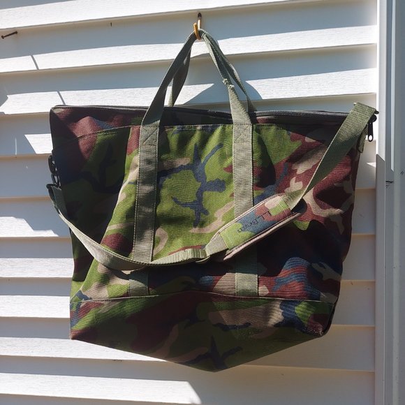 LL Bean Camo Adventure Large Duffle Bag Hunting Weekender Vacation Getaway Tote - Picture 8 of 14